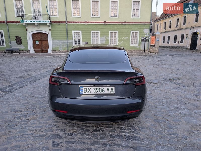 Седан Tesla Model 3 2023 в Каменец-Подольском