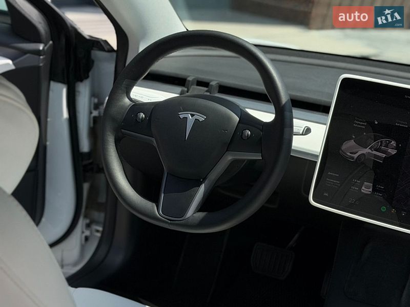Седан Tesla Model 3 2021 в Коломые