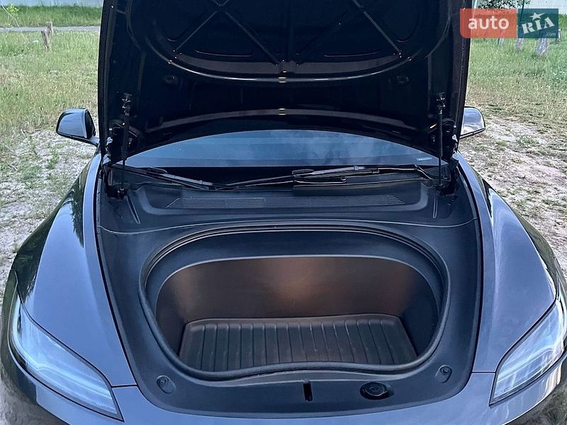 Седан Tesla Model 3 2024 в Киеве фото 23 Седан Tesla Model 3 2024 в Киеве