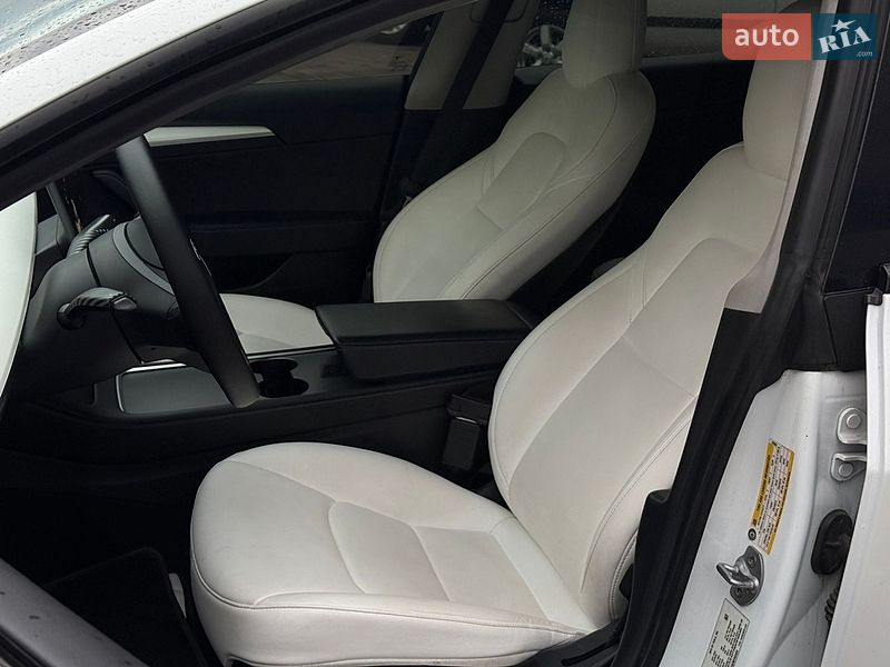 Седан Tesla Model 3 2021 в Харькове