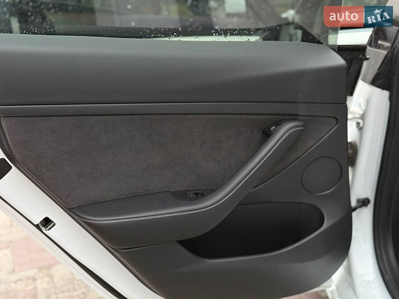 Седан Tesla Model 3 2021 в Харькове