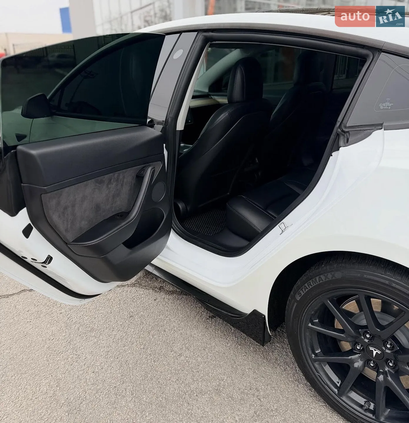 2022 Tesla Model 3 - мініатюра 8
