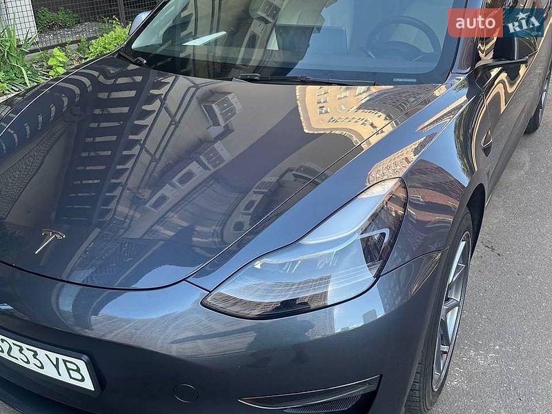 Tesla Model 3 2023