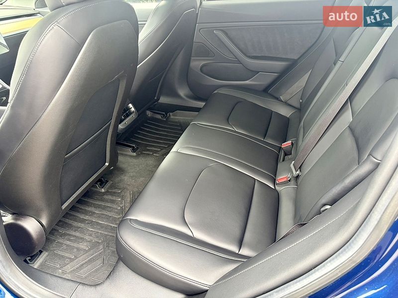 Седан Tesla Model 3 2018 в Днепре