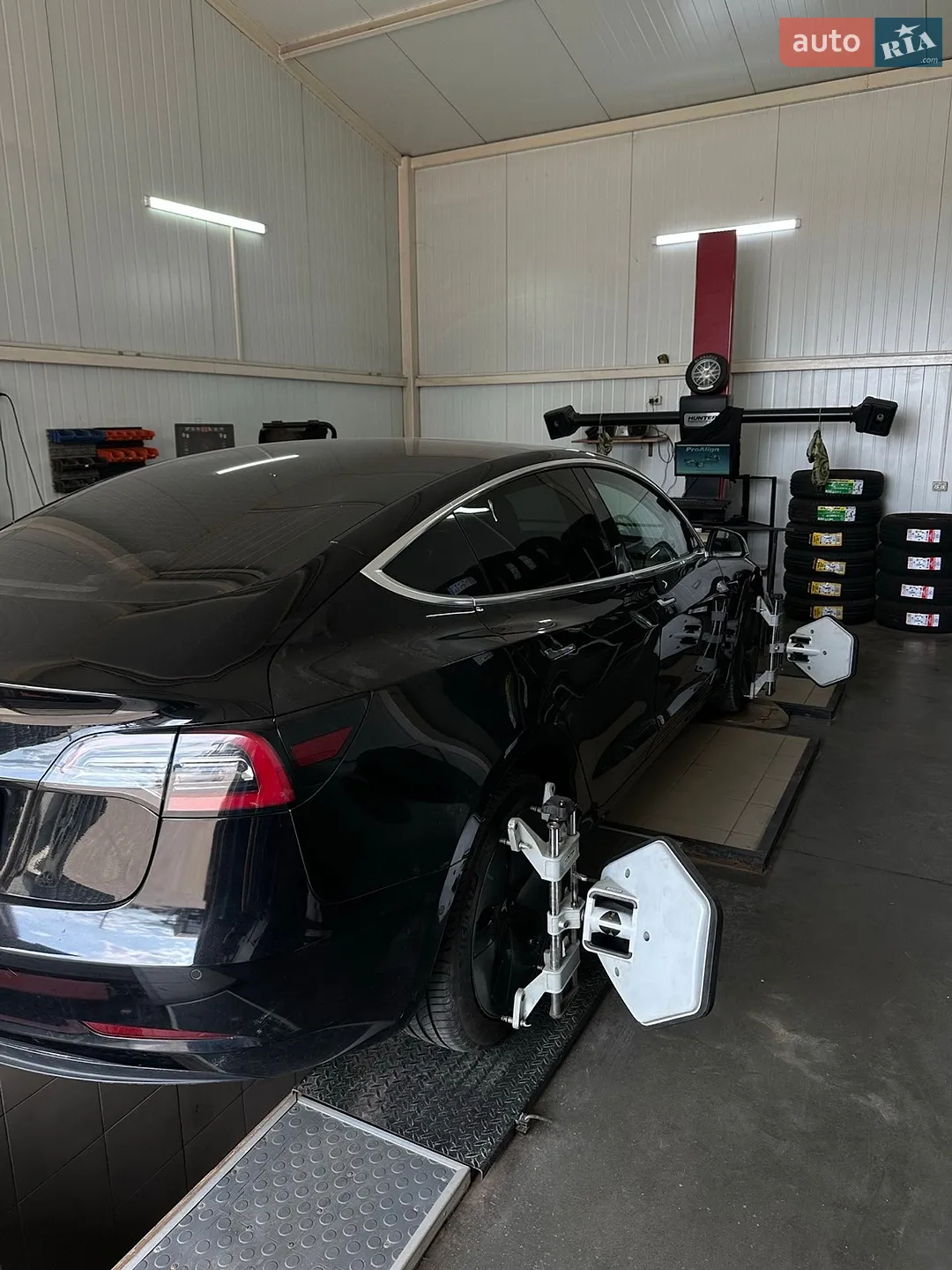 2019 Tesla Model 3 - мініатюра 3