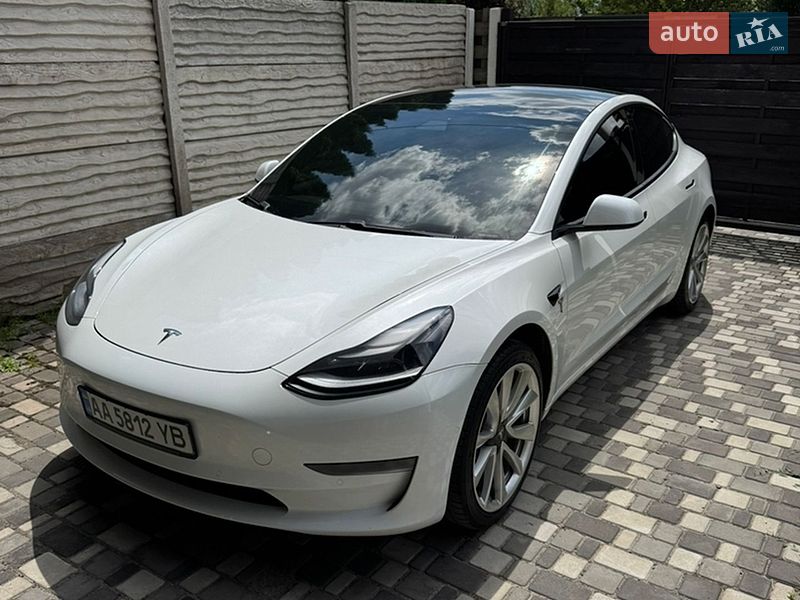 Седан Tesla Model 3 2021 в Києві фото Седан Tesla Model 3 2021 в Києві