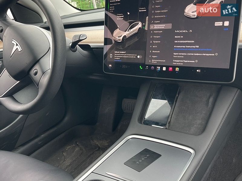 Седан Tesla Model 3 2023 в Киеве
