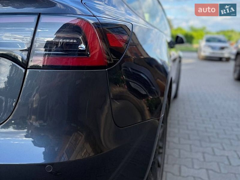 Седан Tesla Model 3 2022 в Чернівцях фото 12 Седан Tesla Model 3 2022 в Чернівцях