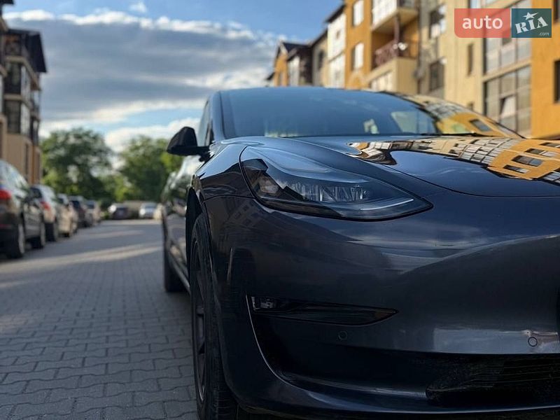 Седан Tesla Model 3 2022 в Чернівцях фото 14 Седан Tesla Model 3 2022 в Чернівцях