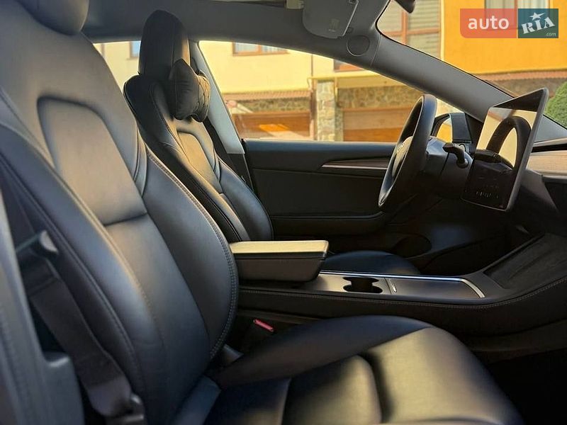 Седан Tesla Model 3 2022 в Чернівцях фото 15 Седан Tesla Model 3 2022 в Чернівцях