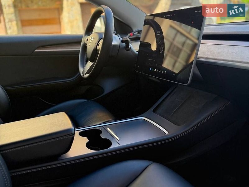 Седан Tesla Model 3 2022 в Чернівцях фото 16 Седан Tesla Model 3 2022 в Чернівцях
