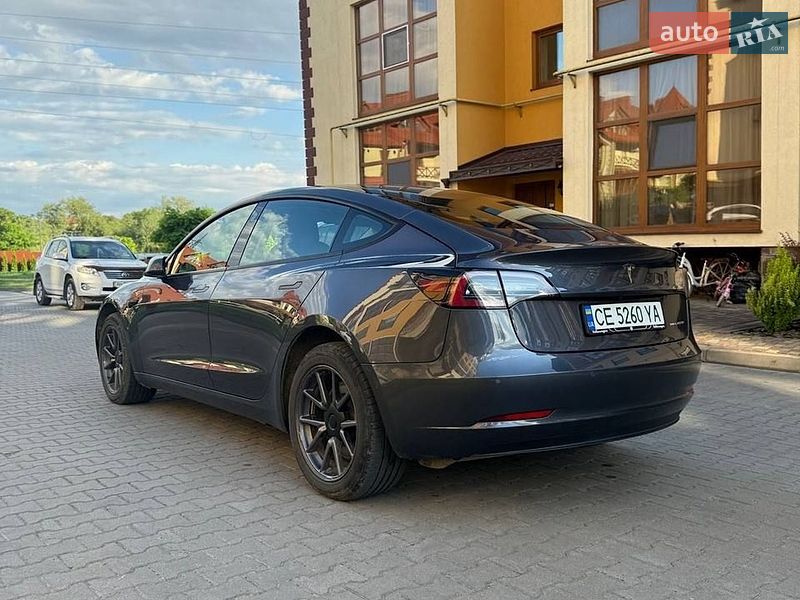 Седан Tesla Model 3 2022 в Чернівцях фото 3 Седан Tesla Model 3 2022 в Чернівцях