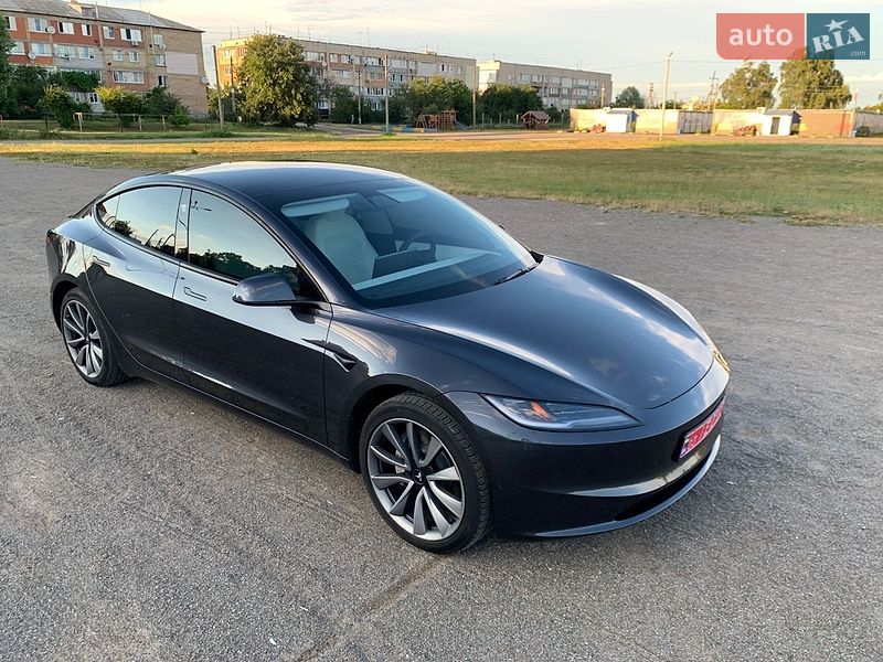Седан Tesla Model 3 2025 в Києві фото Седан Tesla Model 3 2025 в Києві