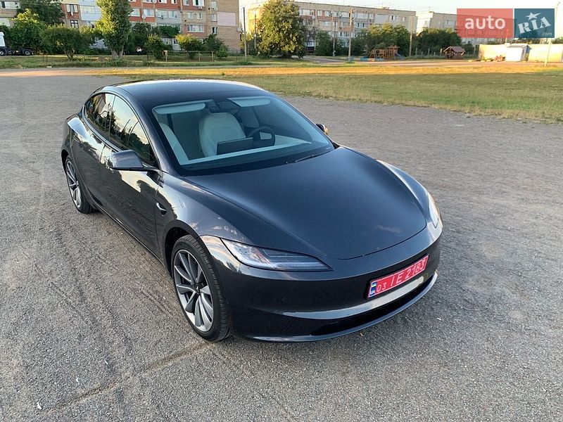 Седан Tesla Model 3 2025 в Києві фото 2 Седан Tesla Model 3 2025 в Києві