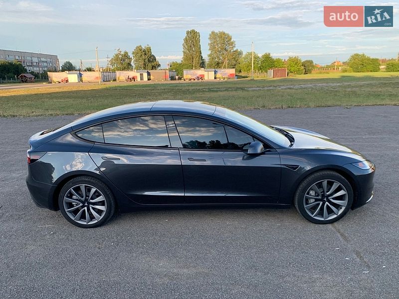Седан Tesla Model 3 2025 в Києві фото 4 Седан Tesla Model 3 2025 в Києві