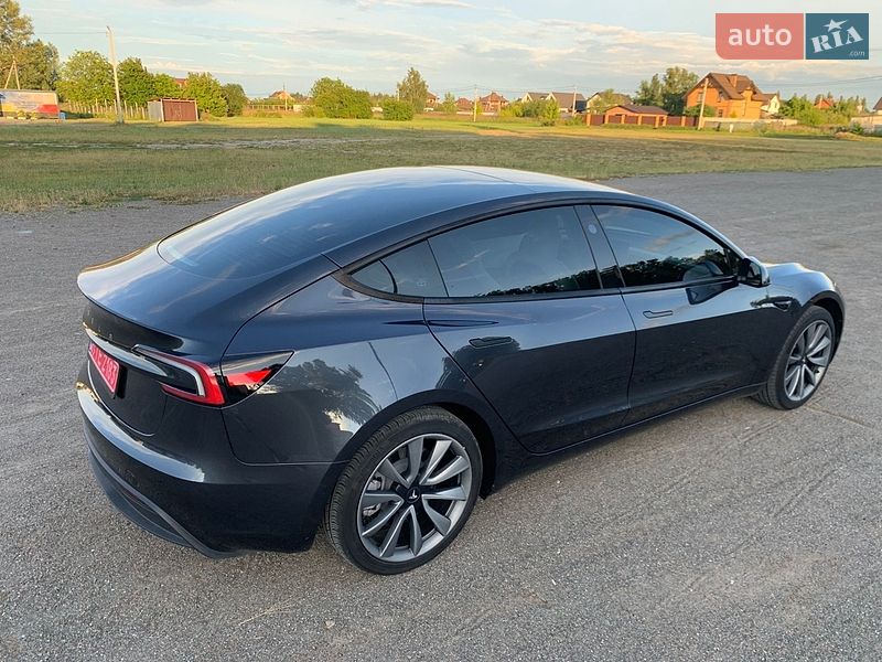 Седан Tesla Model 3 2025 в Києві фото 5 Седан Tesla Model 3 2025 в Києві