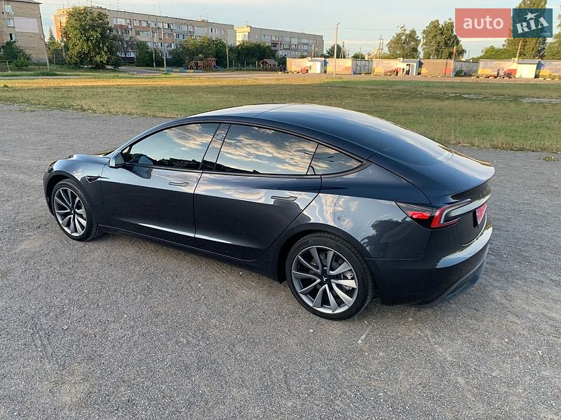 Седан Tesla Model 3 2025 в Києві фото 9 Седан Tesla Model 3 2025 в Києві