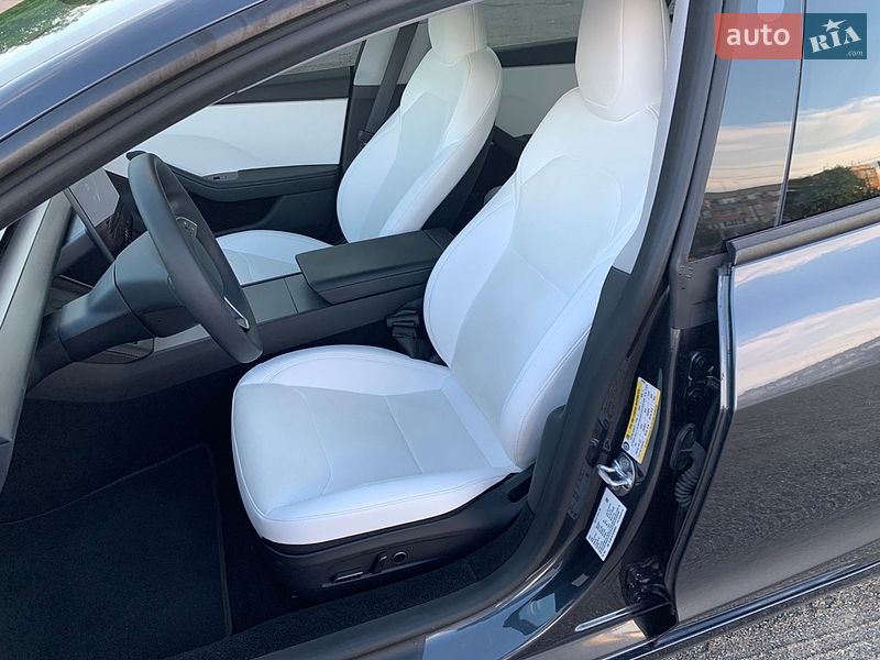 Седан Tesla Model 3 2025 в Києві фото 12 Седан Tesla Model 3 2025 в Києві