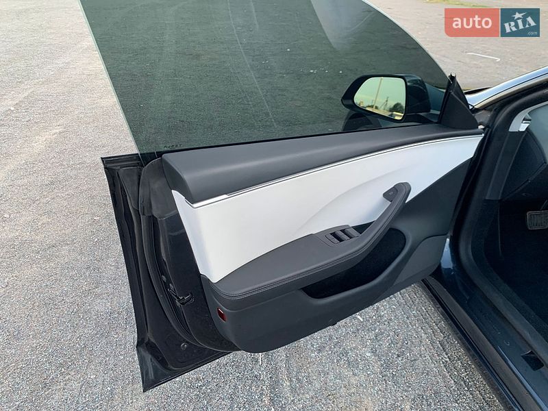 Седан Tesla Model 3 2025 в Києві фото 14 Седан Tesla Model 3 2025 в Києві