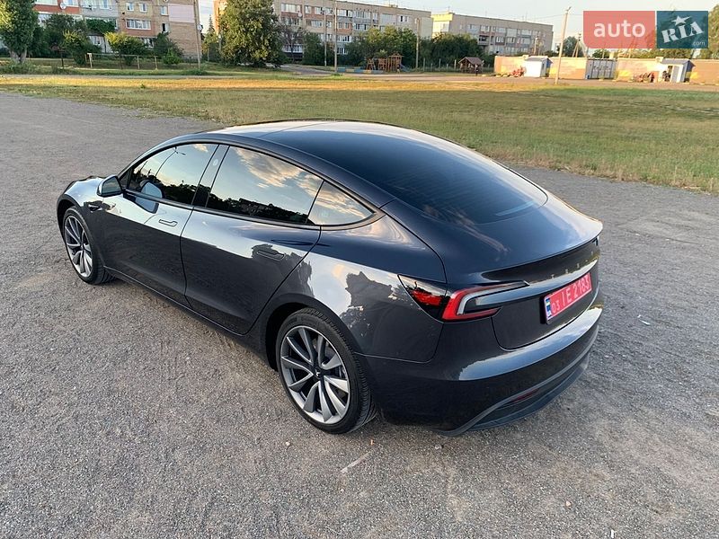 Седан Tesla Model 3 2025 в Києві фото 10 Седан Tesla Model 3 2025 в Києві