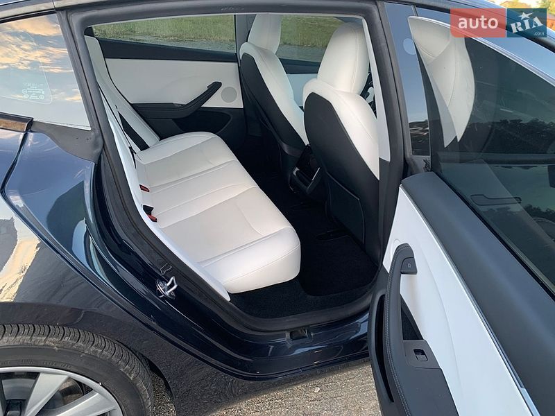 Седан Tesla Model 3 2025 в Києві фото 20 Седан Tesla Model 3 2025 в Києві
