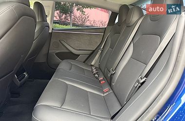 Седан Tesla Model 3 2023 в Києві