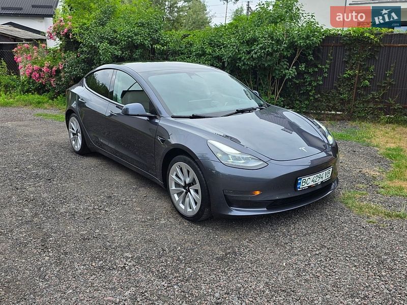 Седан Tesla Model 3 2022 в Львове фото 10 Седан Tesla Model 3 2022 в Львове