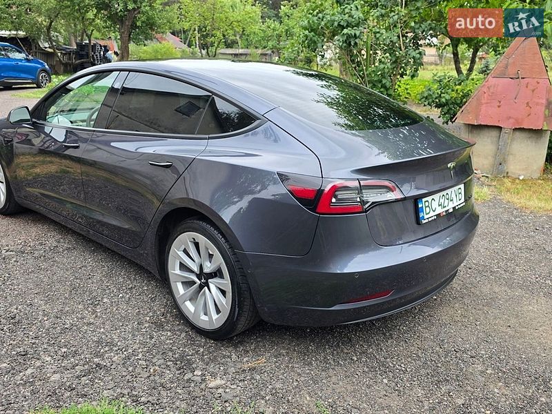 Седан Tesla Model 3 2022 в Львове фото 31 Седан Tesla Model 3 2022 в Львове