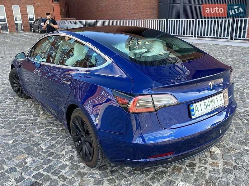 Седан Tesla Model 3 2019 в Днепре