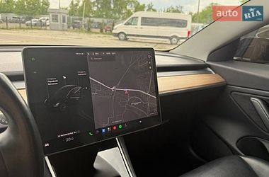 Седан Tesla Model 3 2019 в Киеве