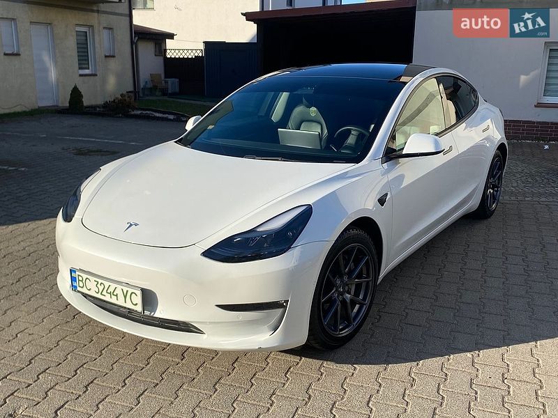 Седан Tesla Model 3 2021 в Львове фото Седан Tesla Model 3 2021 в Львове