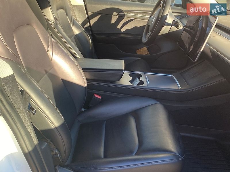 Седан Tesla Model 3 2021 в Львове фото 7 Седан Tesla Model 3 2021 в Львове