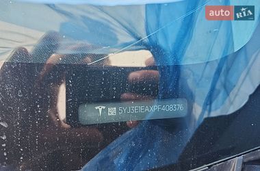 Седан Tesla Model 3 2022 в Бурштыне