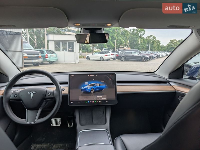 Седан Tesla Model 3 2022 в Дніпрі