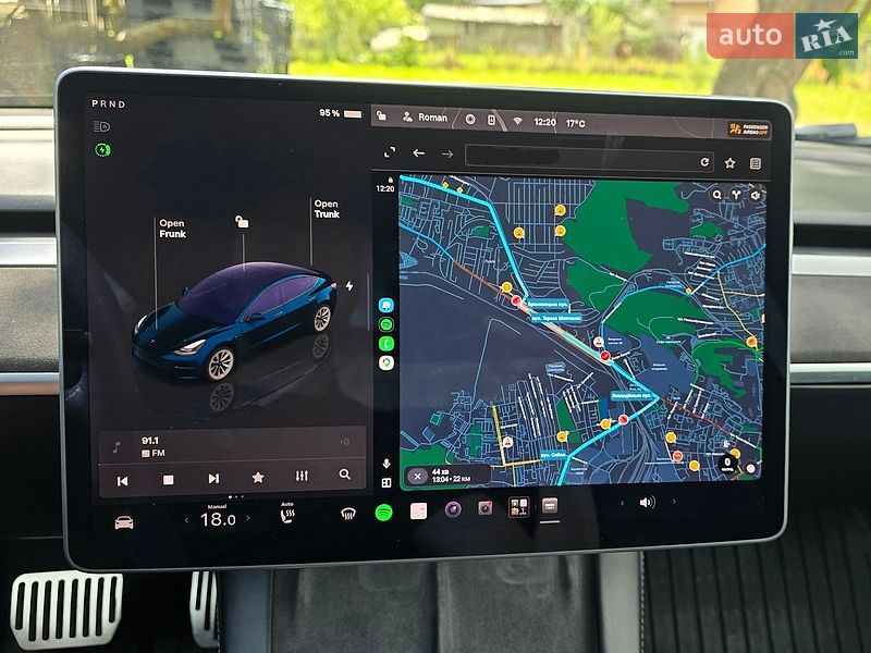 Седан Tesla Model 3 2022 в Львове