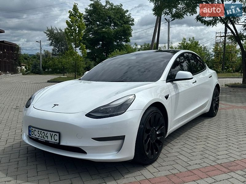 Седан Tesla Model 3 2022 в Золочеве фото Седан Tesla Model 3 2022 в Золочеве