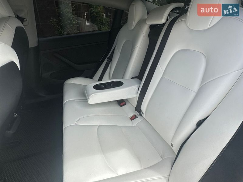 Седан Tesla Model 3 2022 в Золочеве фото 14 Седан Tesla Model 3 2022 в Золочеве