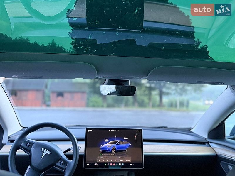 Седан Tesla Model 3 2022 в Ивано-Франковске