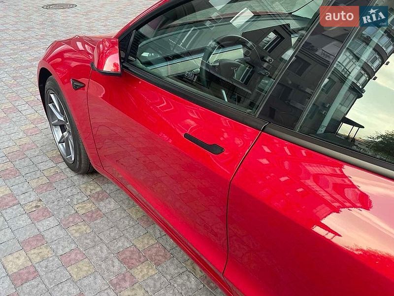 Седан Tesla Model 3 2022 в Запоріжжі