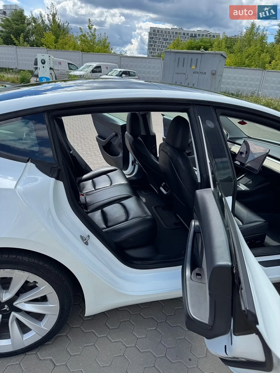 2021 Tesla Model 3 - мініатюра 12