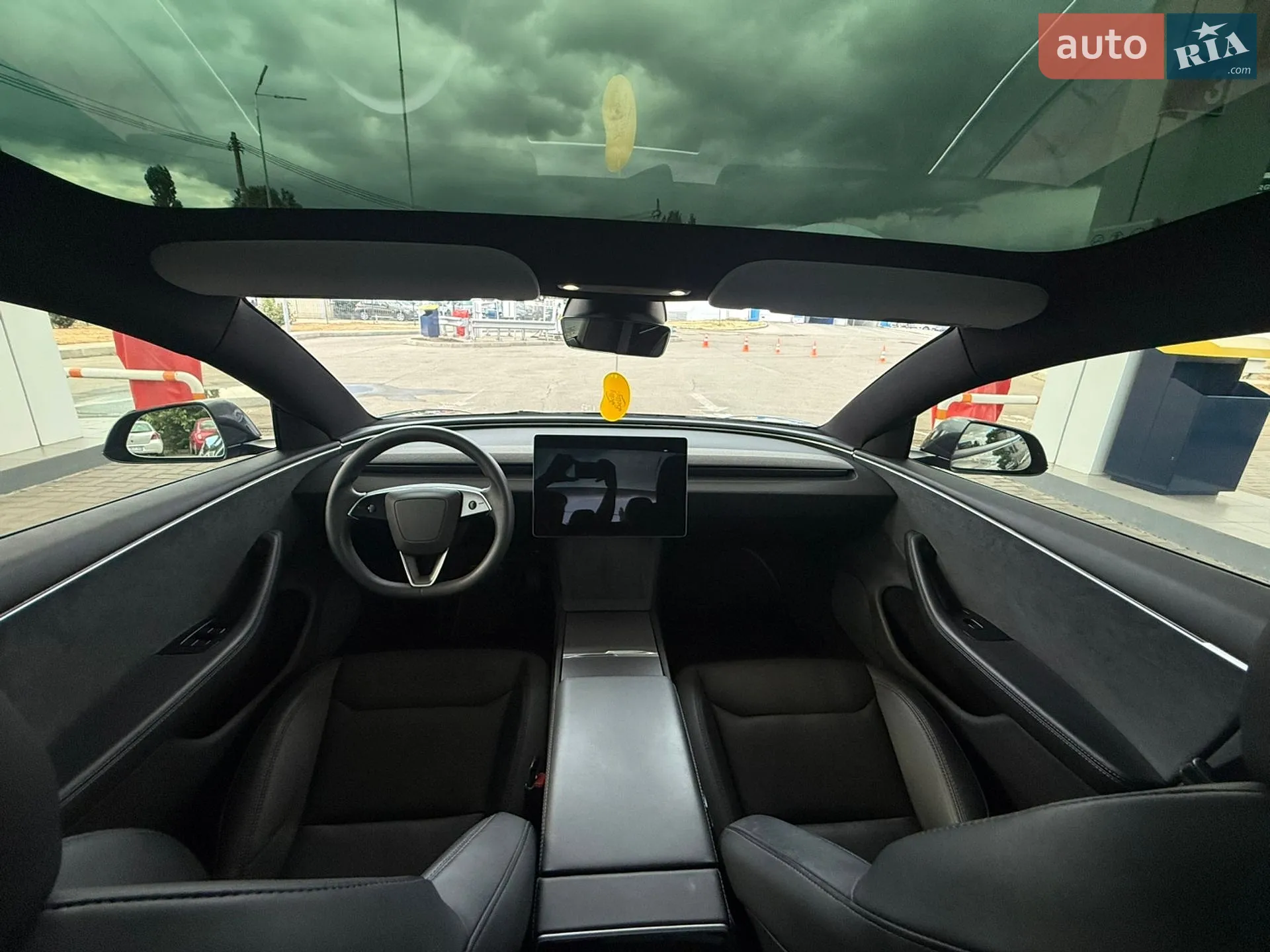 2024 Tesla Model 3 - мініатюра 9