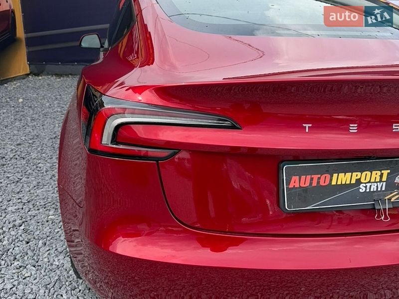 Седан Tesla Model 3 2024 в Стрию фото 10 Седан Tesla Model 3 2024 в Стрию