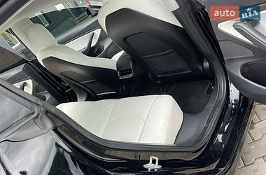 Седан Tesla Model 3 2019 в Львове