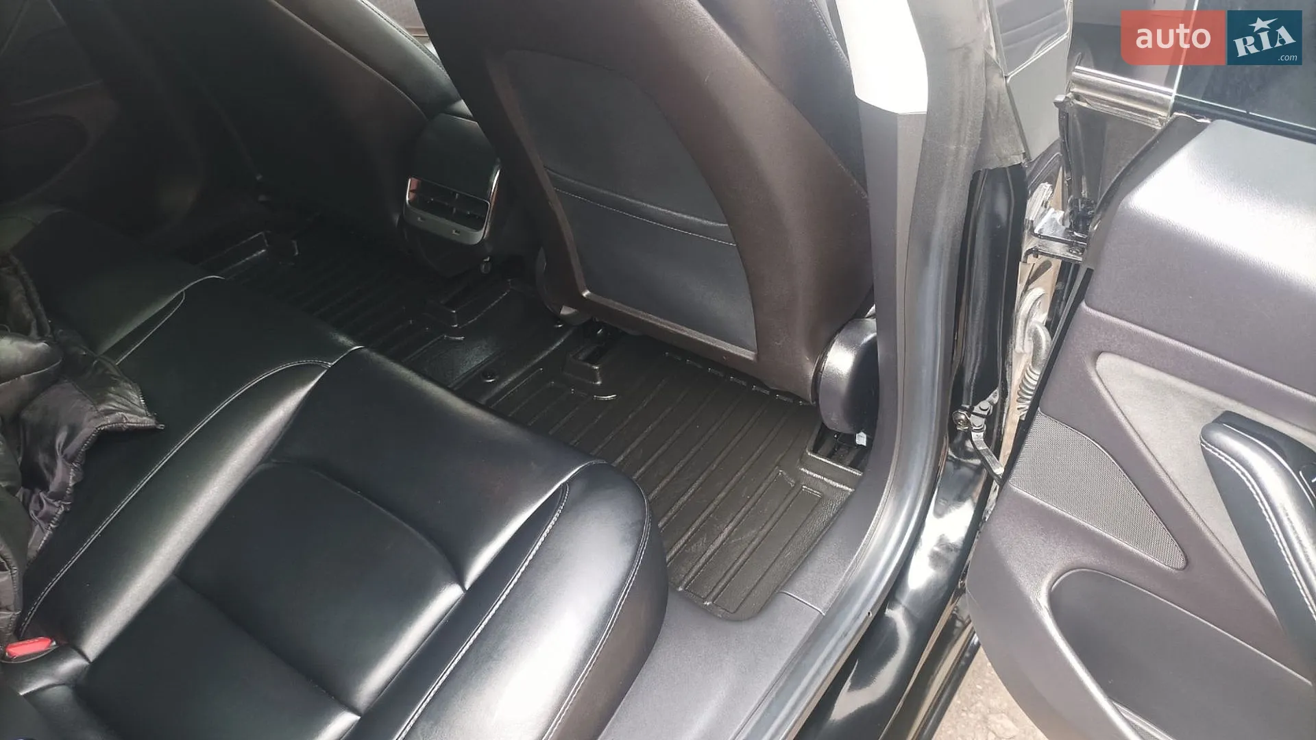 2019 Tesla Model 3 - мініатюра 7