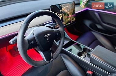 Седан Tesla Model 3 2019 в Вінниці
