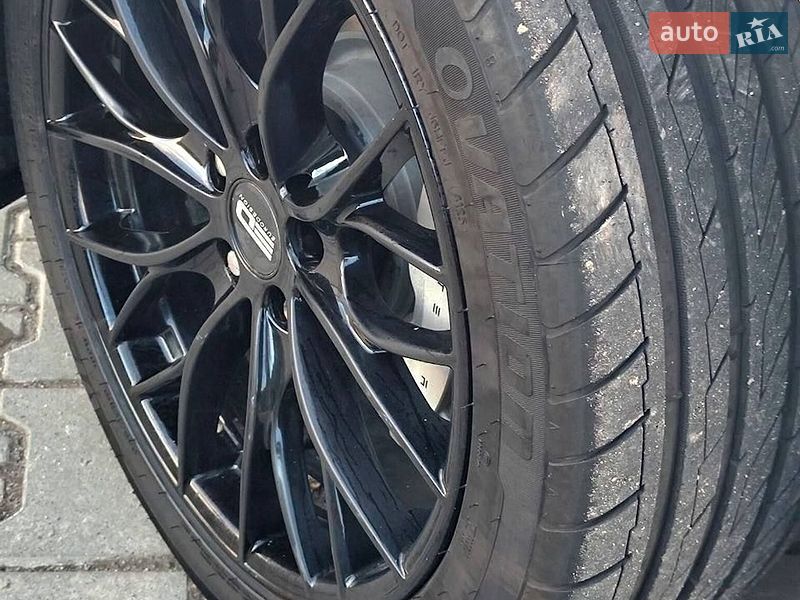 Седан Tesla Model 3 2019 в Вінниці