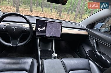 Седан Tesla Model 3 2019 в Каменском