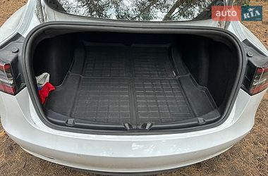 Седан Tesla Model 3 2019 в Каменском