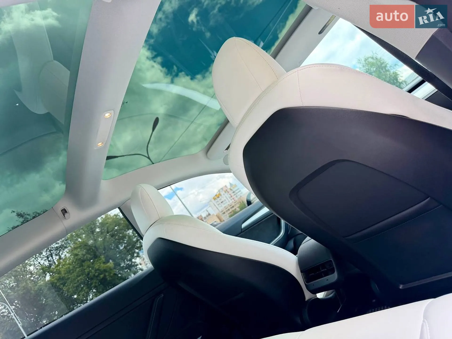 2022 Tesla Model 3 - мініатюра 16