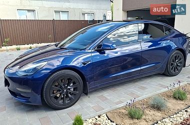 Седан Tesla Model 3 2022 в Вінниці